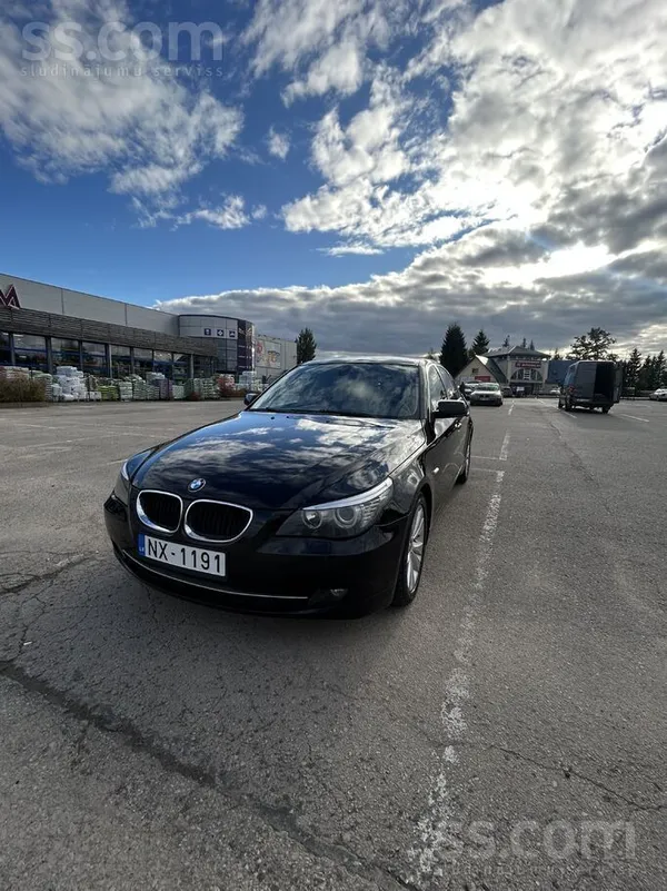 BMW 525 2009, 3.0D dīzelis, Automāts, Sedans, Melns — Latvijā