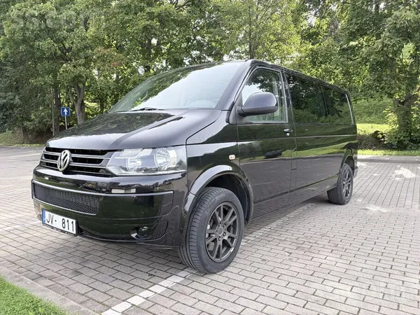 Volkswagen Multivan - 1