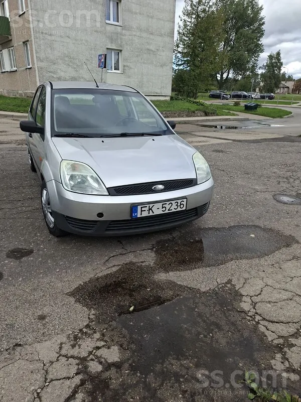 Ford Ford Fiesta 1.3 bendzins 51Kw ir vietām neliela ko