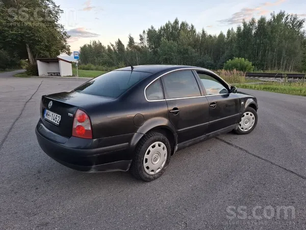 Volkswagen Passat (B5) - 1