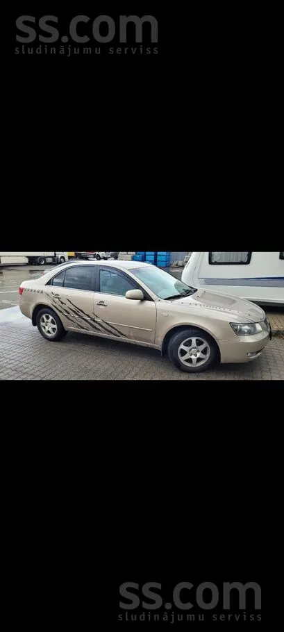 Hyundai sonata 2.4 ar gāzi. Lai izietu tehnisko, palicis 1 izputēja stiprinā