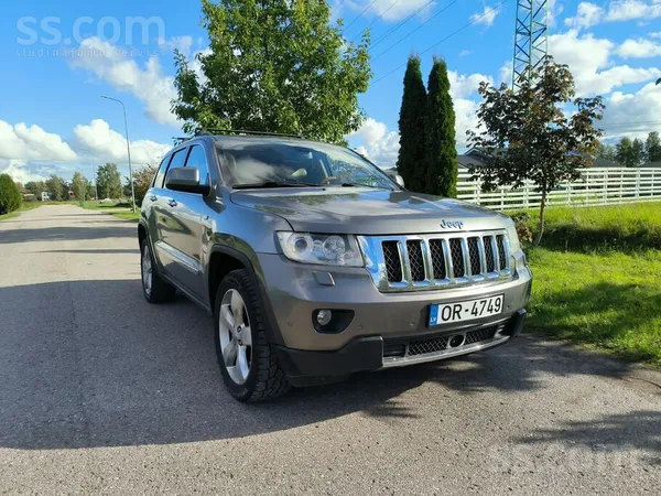 Pārdod ikdienā lietotu Jeep Grand Cherokee. 
Jauna TA, 100% īsts nobraukums