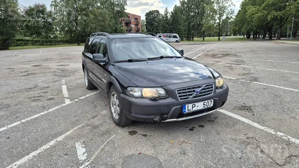 Volvo Pārdod Xc70 2.5l turbo bēnzīna/gāzi ar jaunu apska