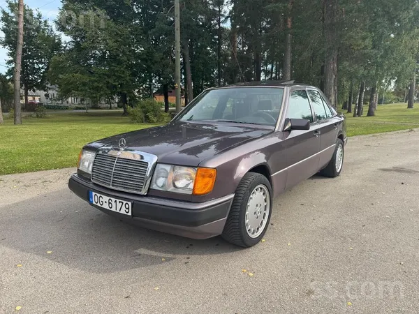 Mercedes E200 - 1