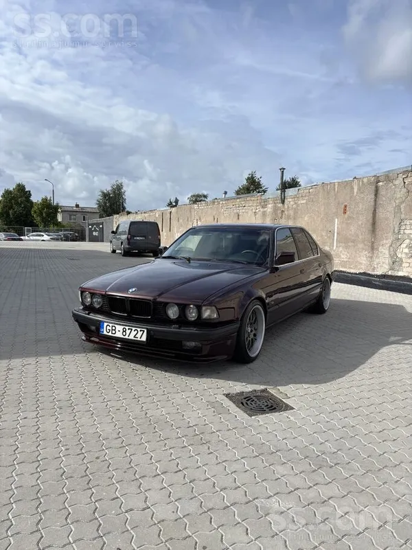 BMW 730 - 1