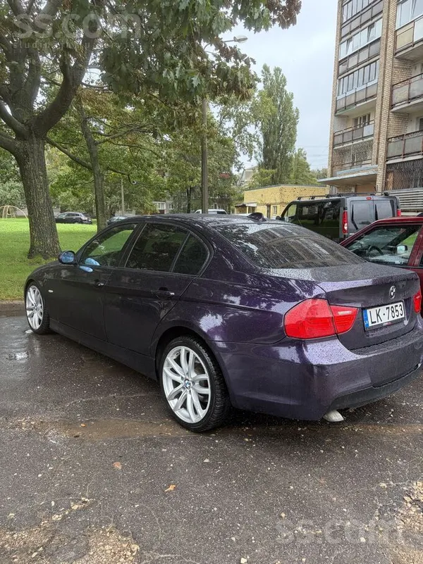 Pārdodam E90 320D 120kw ar automātisko ātrumkārbu. 
Aplīmēts ar violētu mid
