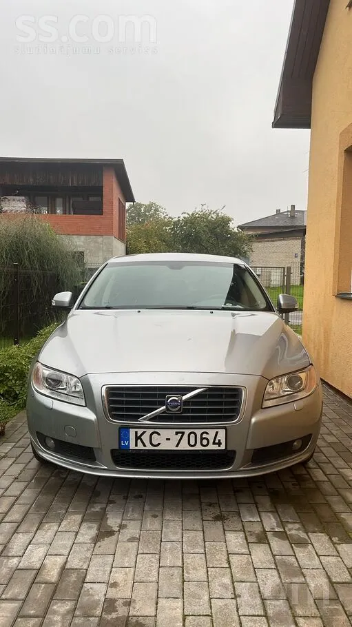 Volvo S80 2007, 2.4D dīzelis, Manuāls, Sedans, Pelēks — Latvijā