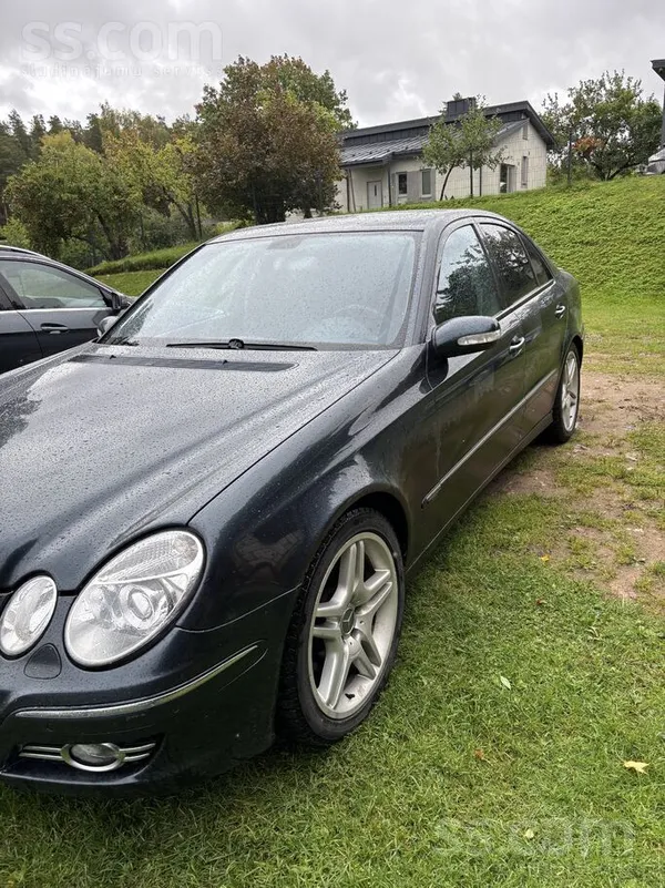 Mercedes E320 2003, 3.2D dīzelis, Automāts, Sedans, Zils — Latvijā