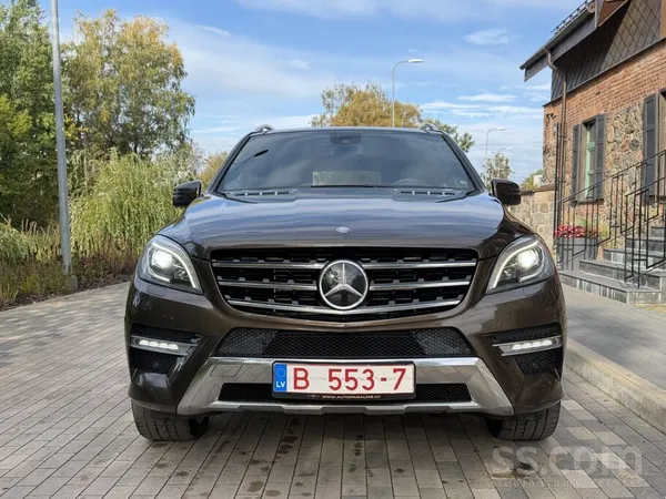 Mercedes-Benz Ml350D Amg, 3, 0D, 190Kw. Bang & Olfsen, Max Komplektācija
Au