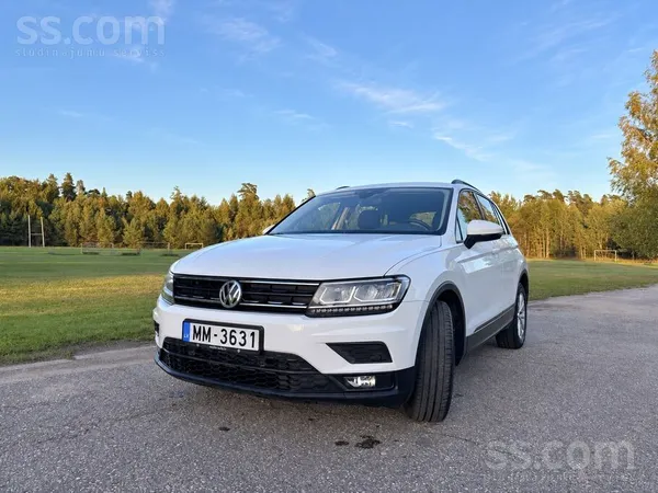 Volkswagen Tiguan - 1