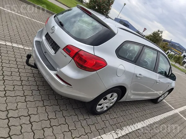 Astra sports tourer, tikko no Vācijas 1.6 dīzelis 81 kw ļoti ekonomisks 4.5