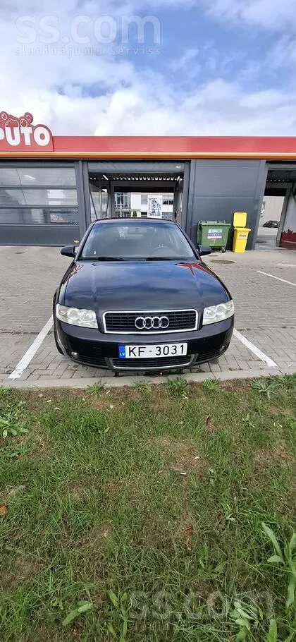 Audi A4 - 1