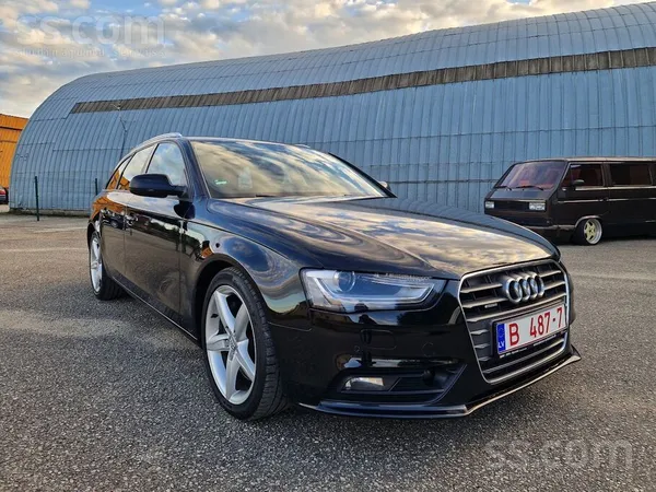 Audi A4 - 1