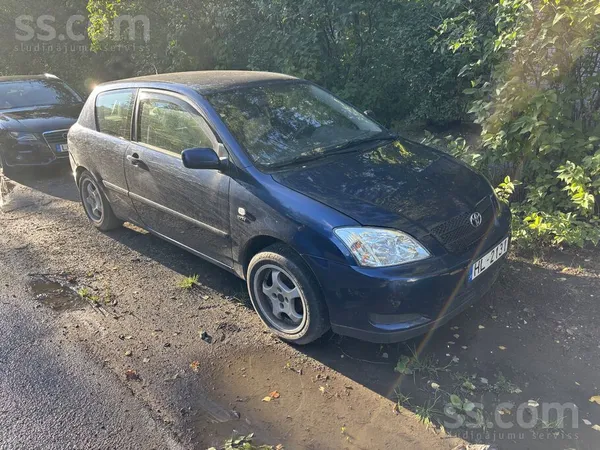 Toyota Продаю Toyota Corolla 2002 года выпуска. Надежный 
