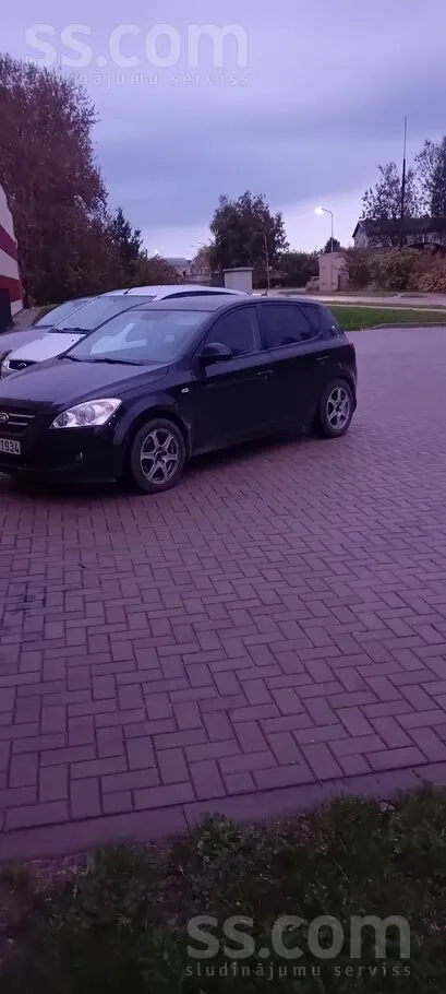 KIA Ceed 2007, 1.6 benzīns, Automāts, Hečbeks, Melns — Latvijā