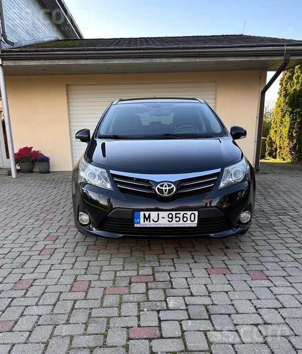 Pārdošanā īsts ģimenes auto. Savulaik ieceļojis Latvijā no Zviedrijas. Būs ē