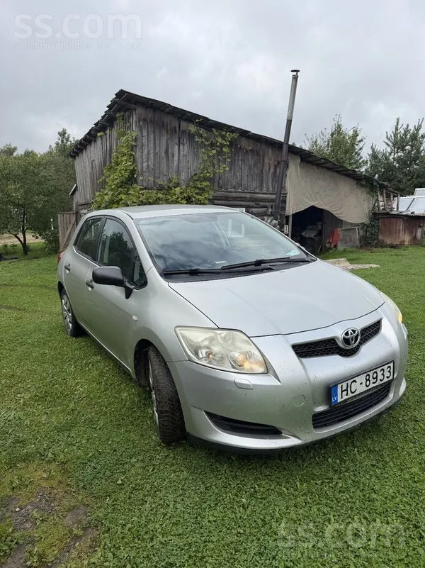 Toyota Auris - 1