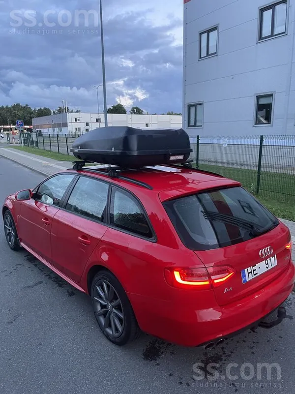 Audi A4 - 1
