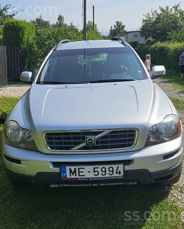 Volvo XC 90 - 1