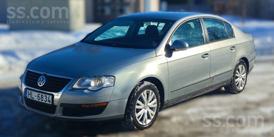 Volkswagen Passat (B6) - 1