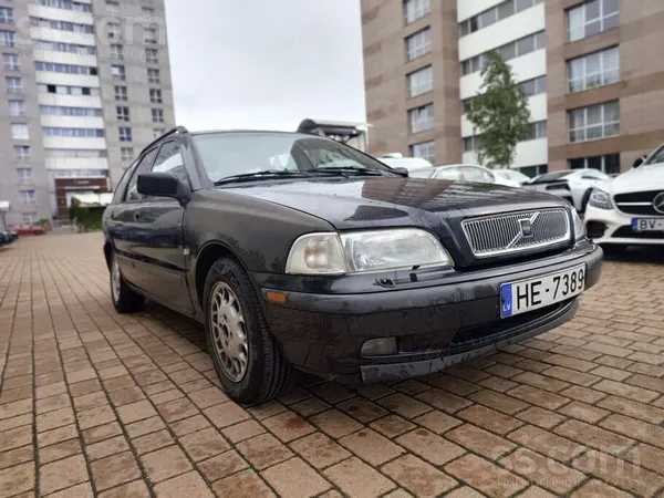 Volvo V40 - 1