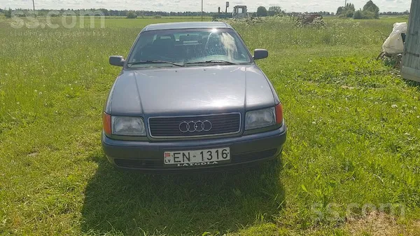 Audi 100 - 1