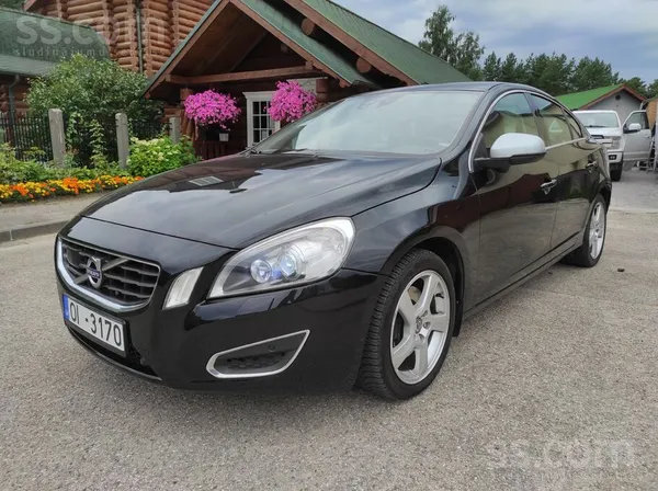 Volvo S60 - 1