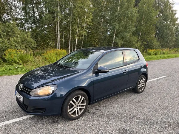 Pārdod Volkswagen Golf VI ar 1.4 Tsi benzīna dzinēju un 6 pakāpju manuālo āt