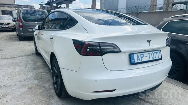 Tesla Tikko no Francijas. - 
