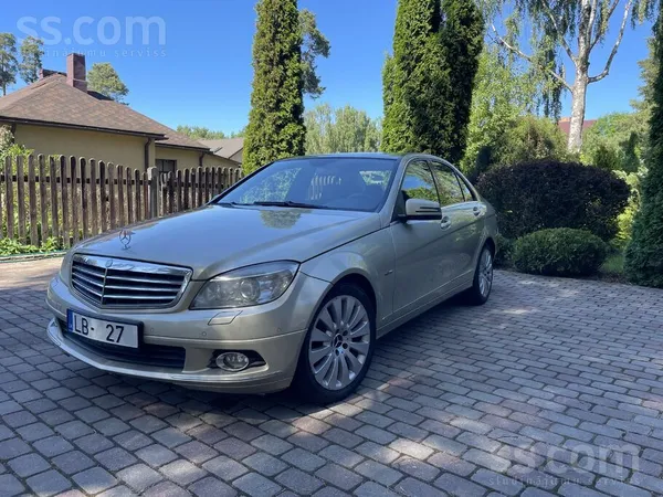 Mercedes C200 2010, 2.1D dīzelis, Automāts, Sedans, Brūns — Latvijā