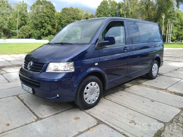 Volkswagen Multivan - 1