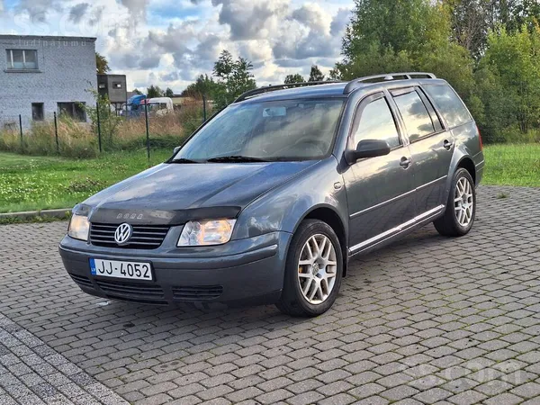 Volkswagen Bora - 1