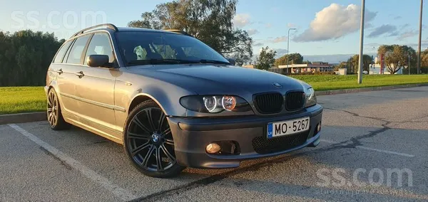 BMW 330 - 1