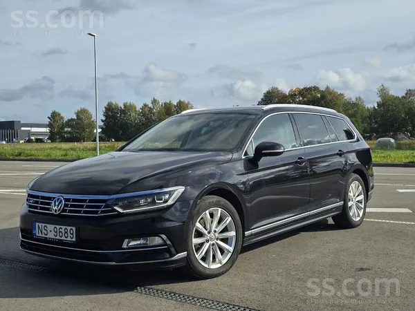 Volkswagen Passat B8 R-Line 2.0. Labā vizuālā un tehniskā stāvoklī. 

Auto