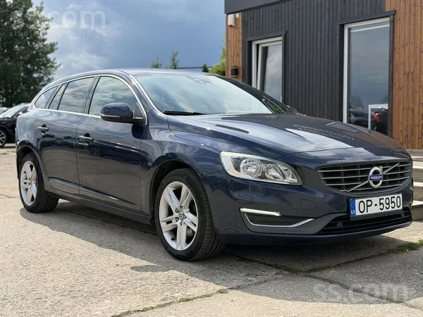 Volvo V60, 2.0 dīzelis, ādas salons, 6-pakāpju manuālā ātrumkārba. 
Ievesta