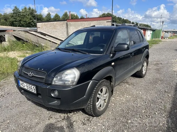 Hyundai Tucson - 1