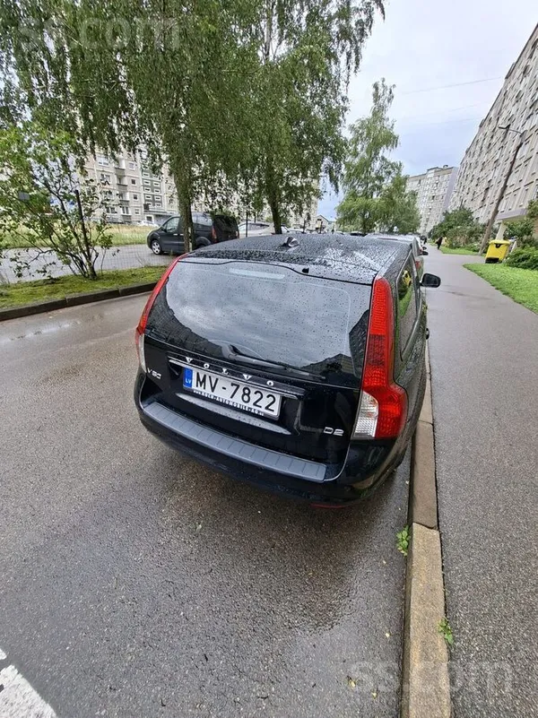 Volvo Продаю хорошую, ухоженную машину volvo v50, 1.6d,