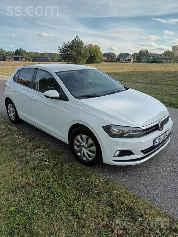 Volkswagen Polo - 1