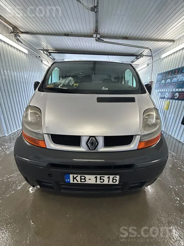 Renault Trafic - 1