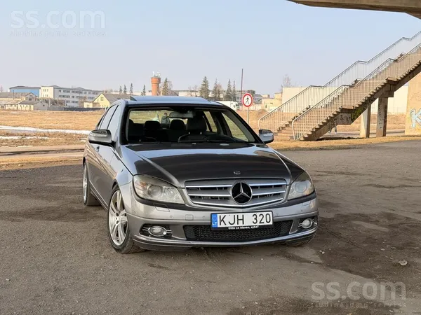 4x4 (4matic), 3.0D 165kW. Ļoti labā kompletācija. Elektrosēdekļi ar atmiņu,