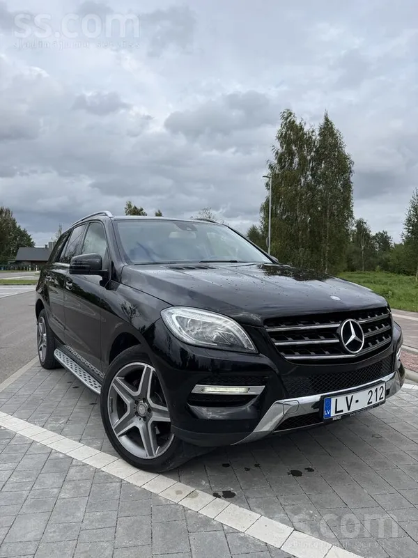 Mercedes ML350 - 1