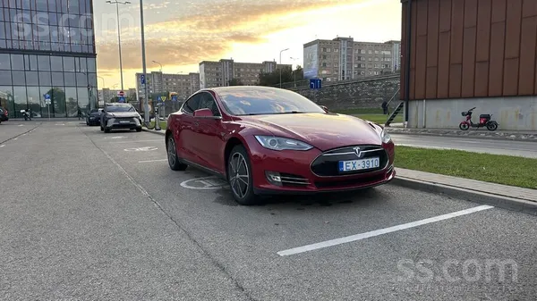 Tesla - 1