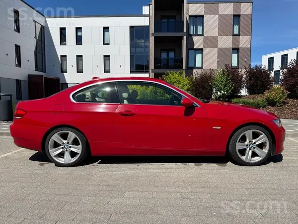 BMW Pārdodu elegantu un sportisku BMW E92 320 Coupe ar