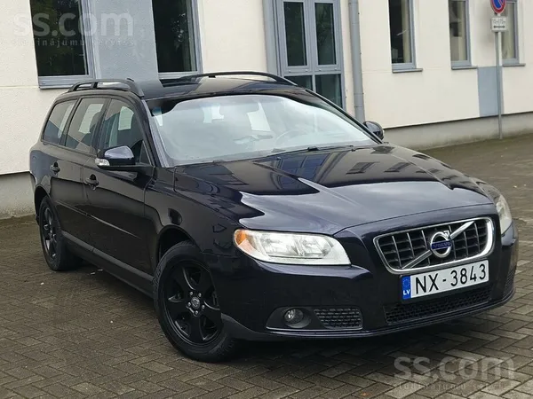 Pārdodu Volvo V70 2.0 ar ļoti ekonomisku dzinēju un jaunu tehnisko apskati.