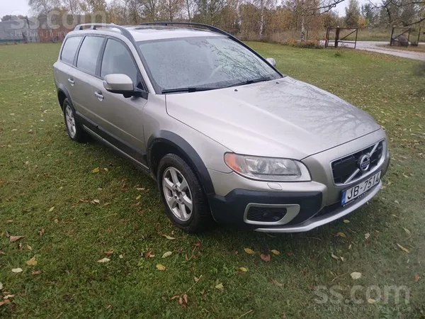 Pārdodu Volvo Xc70, 2.4 dīzelis, manuāls. Tehniski labā stāvoklī, vizuāli ir