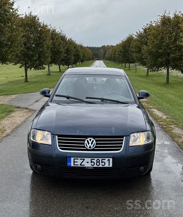 Sveiki, pārdodas labs 2003 gada passats, ar vizuāliem defektiem. 

+ Jauna