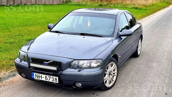 Volvo S60 - 1