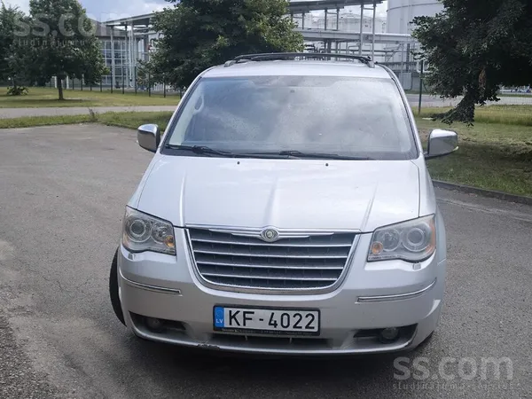 Chrysler Grand Voyager - 1