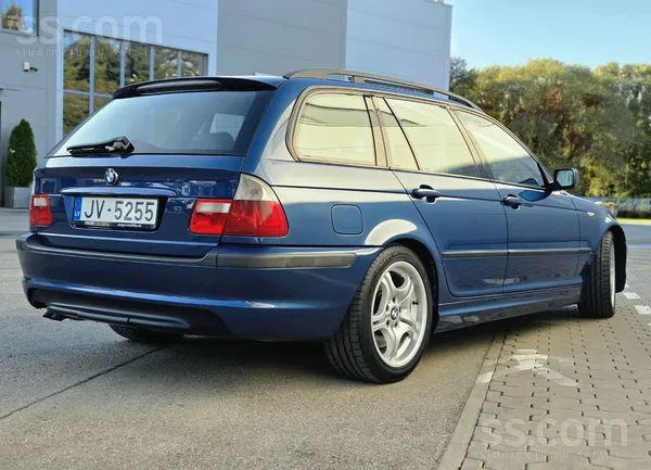 BMW 330 - 1