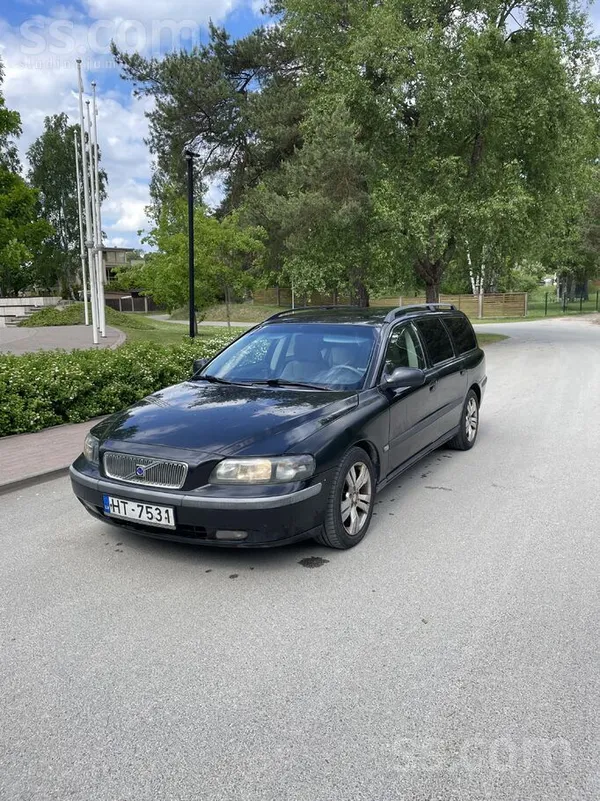 Volvo V70 - 1